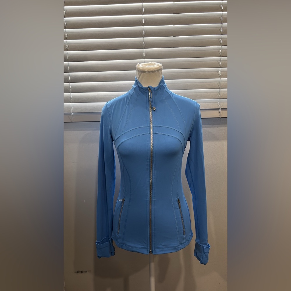 lululemon athletica Women's Sky Blue Zip-Up Jacket